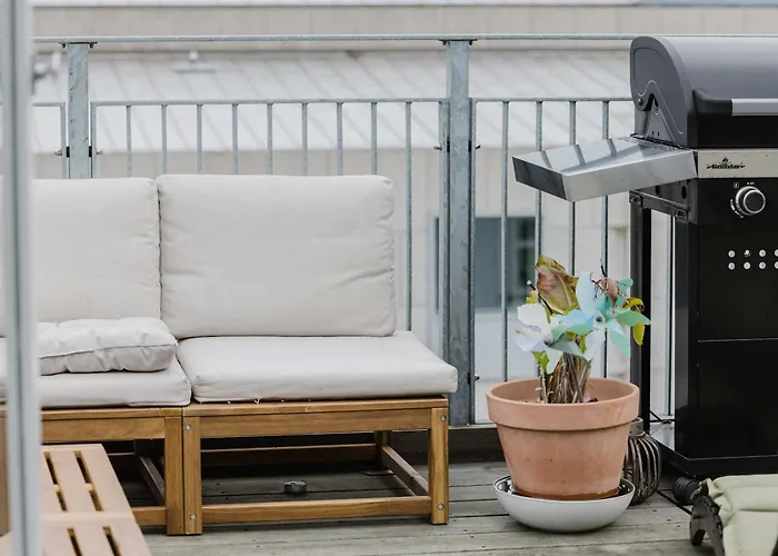 Luxury Penthouse Duplex With Water View *